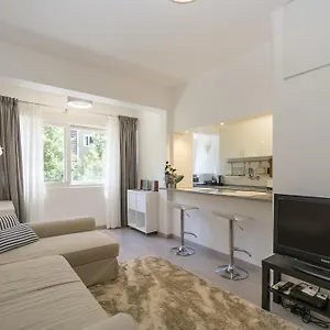 Lovely & Modern In The Center Appartement Lissabon